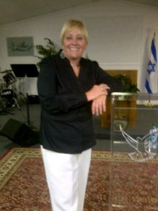 Meet Pastor Roxanne